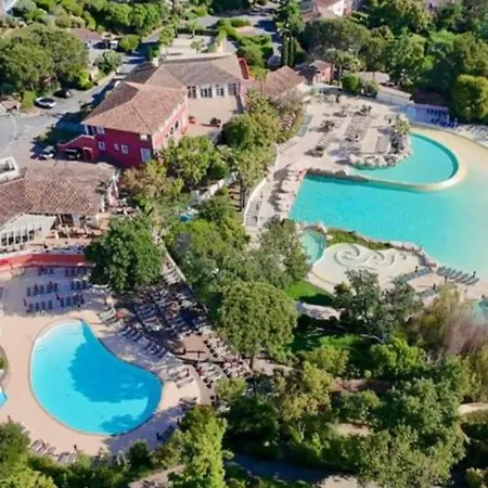 Du 3 * Grimaud